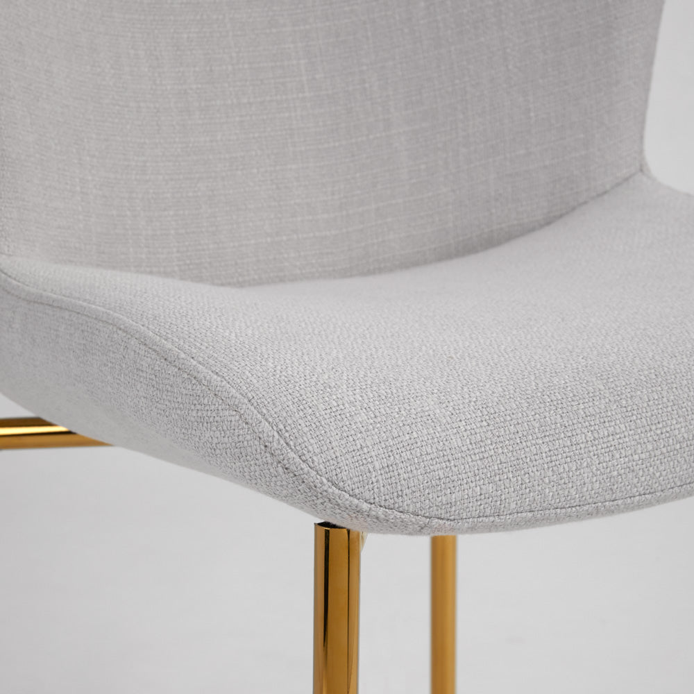 Chaise de salle à manger Malta : lin gris clair avec pieds dorés