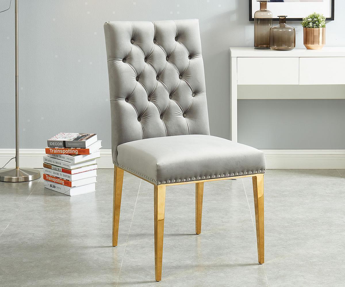 Chaises Regan (2 par boîte) ( Meuble Mtl )