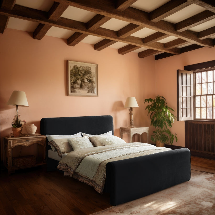 Lit king size en velours Sloan