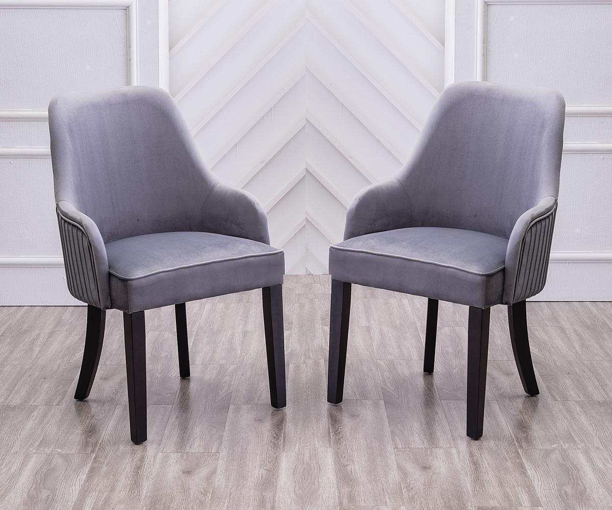 Chaises Yolda (2 par boîte) ( Meuble Mtl )