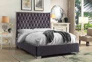 IF-5540 Lit en Velours Gris avec Capitonnage Profond et Finition Chromée sur la Tête de Lit - Support de Matelas Inclus