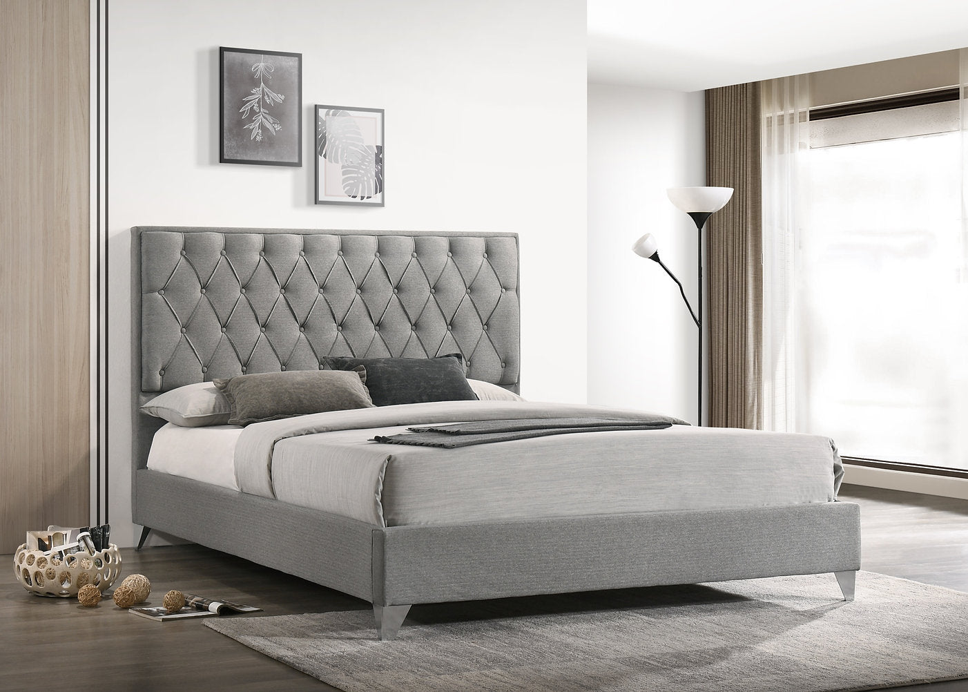 IF-5225 Lit en tissu gris avec boutons à motif losange et pieds chromés