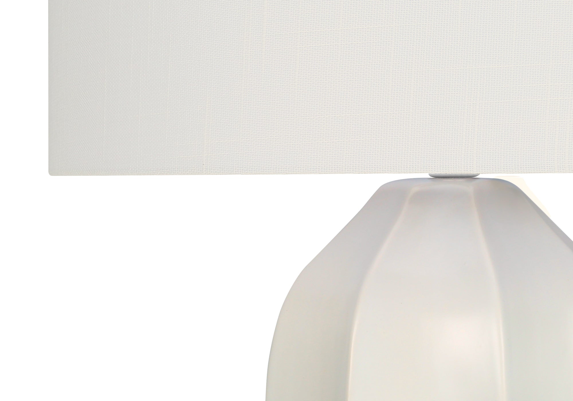 LIGHTING - 27"H TABLE LAMP CREAM CERAMIC / IVORY SHADE