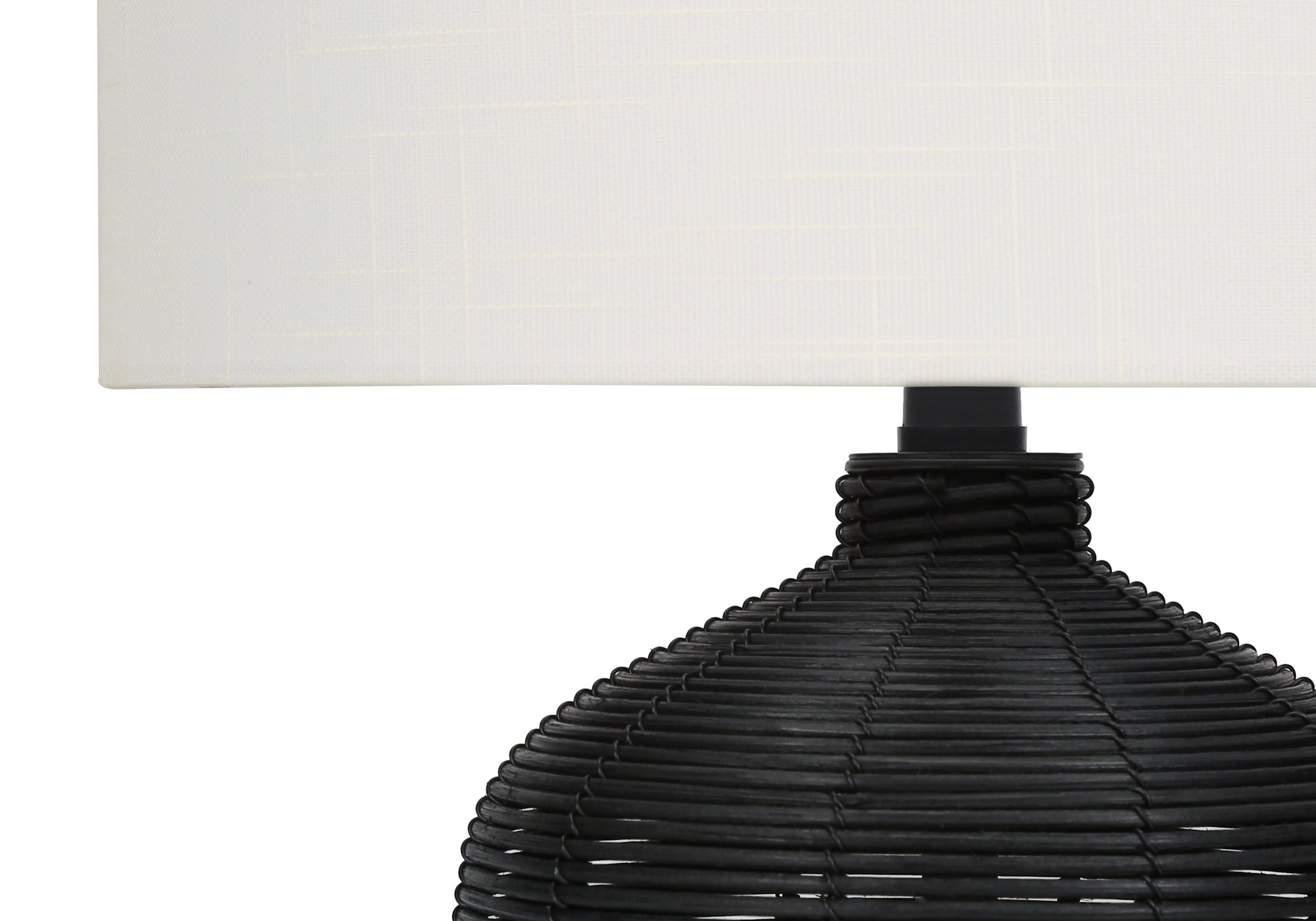 ÉCLAIRAGE - LAMPE DE TABLE 23"H ROTIN NOIR / ABAT-JOUR IVOIRE