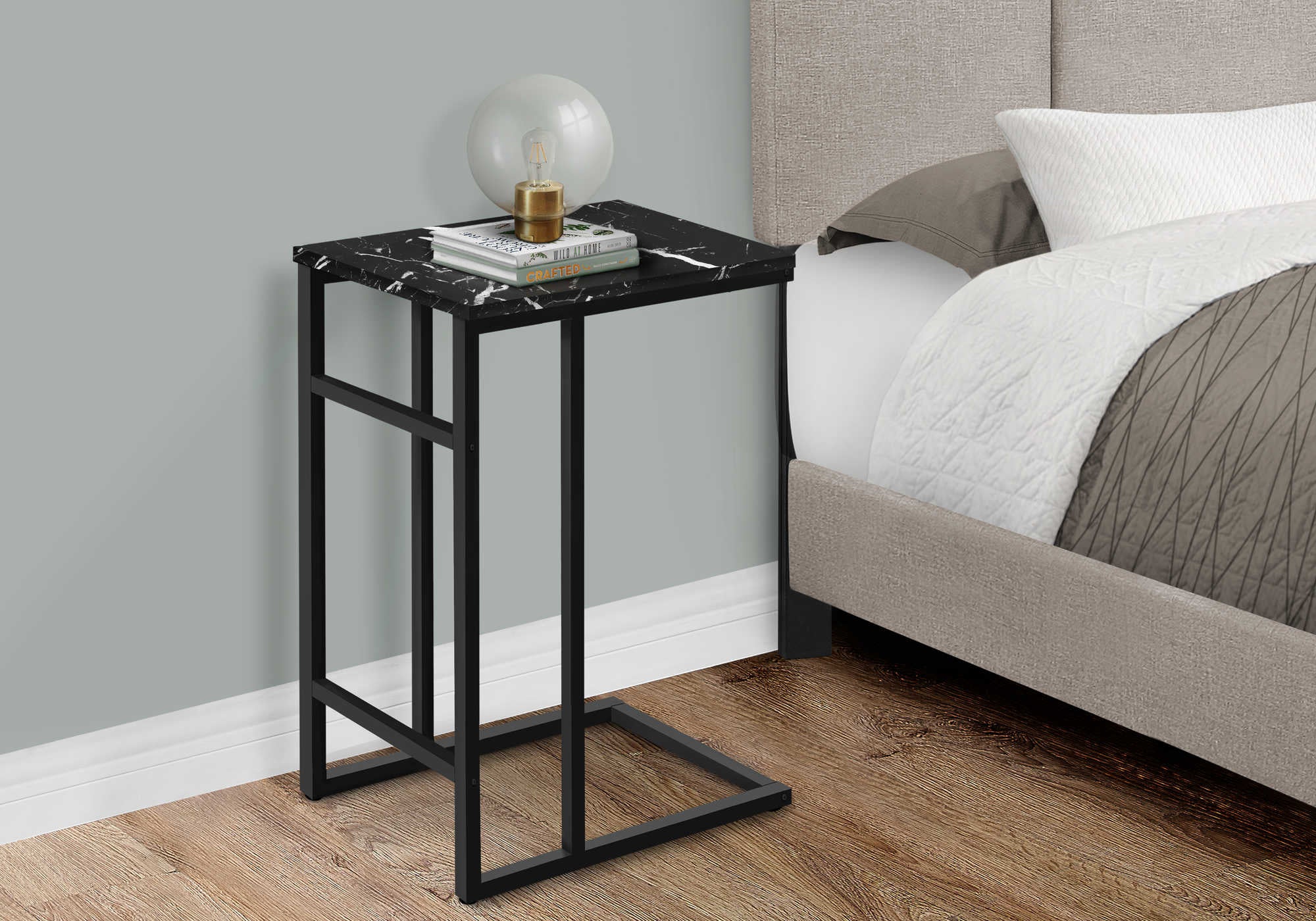 TABLE D'APPOINT - 24"H / MARBRE NOIR / METAL NOIR ( Meuble Mtl )