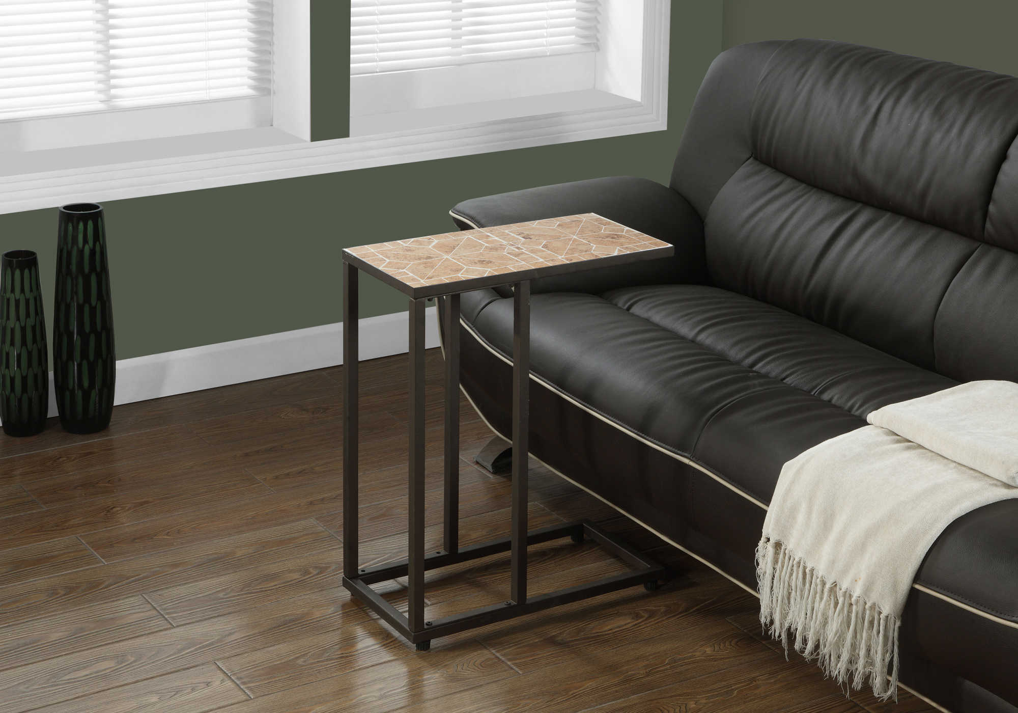 TABLE D'APPOINT - DESSUS EN TERRE CUITE / BRUN MARTELÉ ( Meuble Mtl )