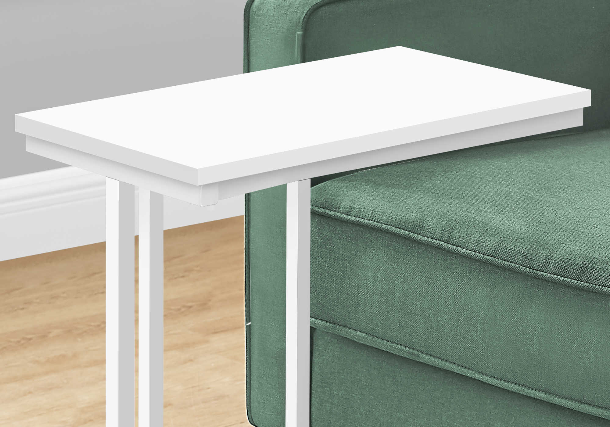 TABLE D'APPOINT - 25"H /BLANC / METAL BLANC  ( Meuble Mtl )