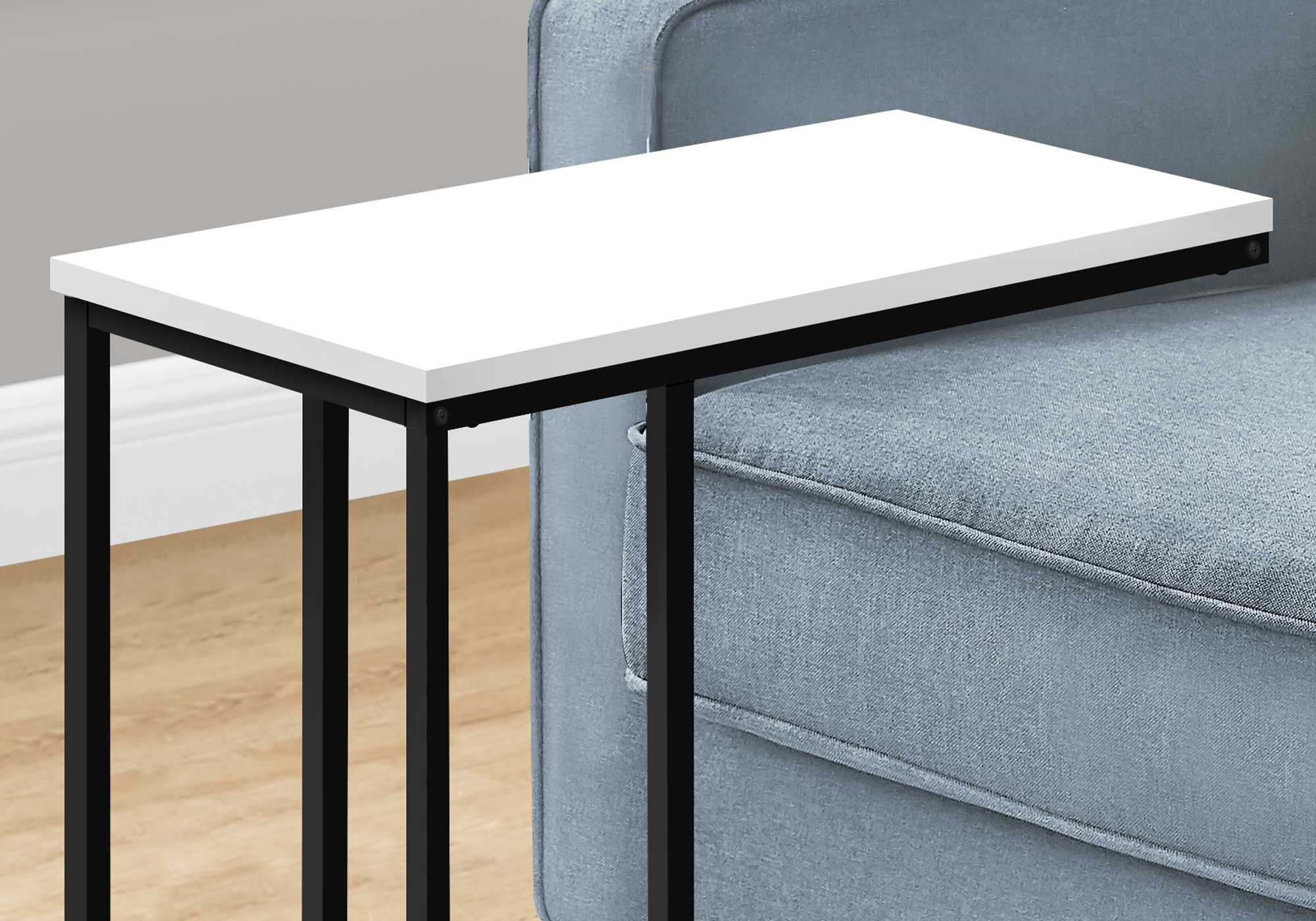 TABLE D'APPOINT - 25"H / BLANC / METAL NOIR ( Meuble Mtl )