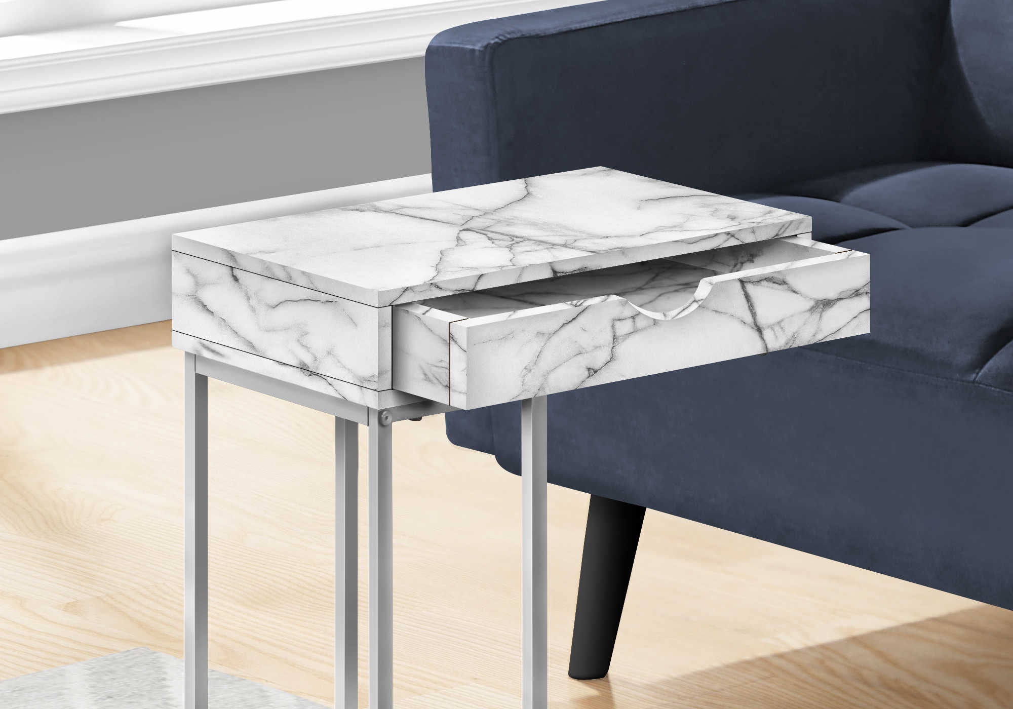 TABLE D'APPOINT - 25"H / MARBRE BLANC / METAL ARGENT ( Meuble Mtl )