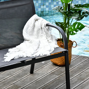 Ensemble de meubles de patio en 4 pièces ensemble de conversation avec des causeuses, des chaises simples et une table basse pour le balcon au bord de la piscine de l'arrière-cour