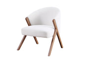 Fauteuil Maryk en bois massif | Crème enveloppante design
