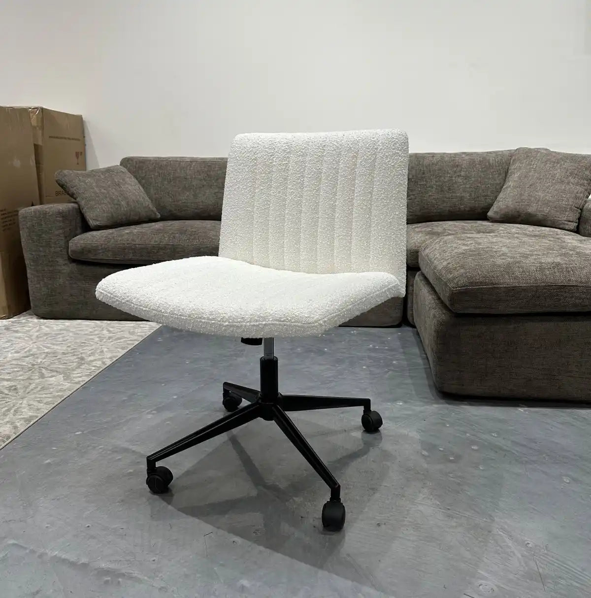 Chaise de travail Pheby Blanche | Confort optimal et design épuré