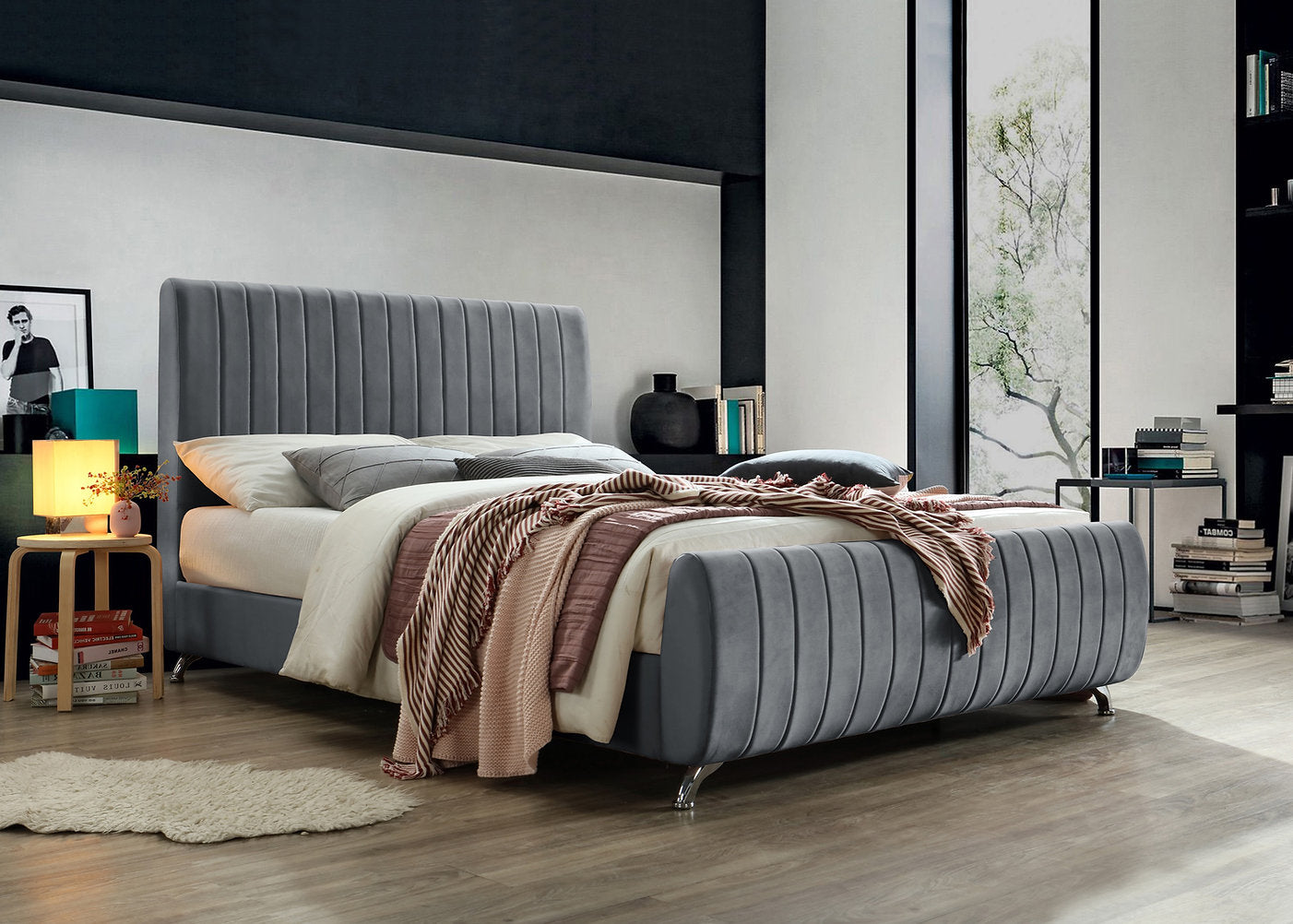 IF-5675 Lit en velours gris avec capitonnage profond et pieds chromés avec support de matelas