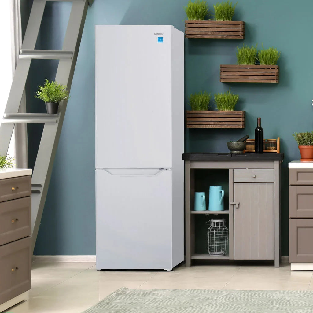 Réfrigérateur Danby 10,3 pi³ Congélateur Bas 24" Blanc