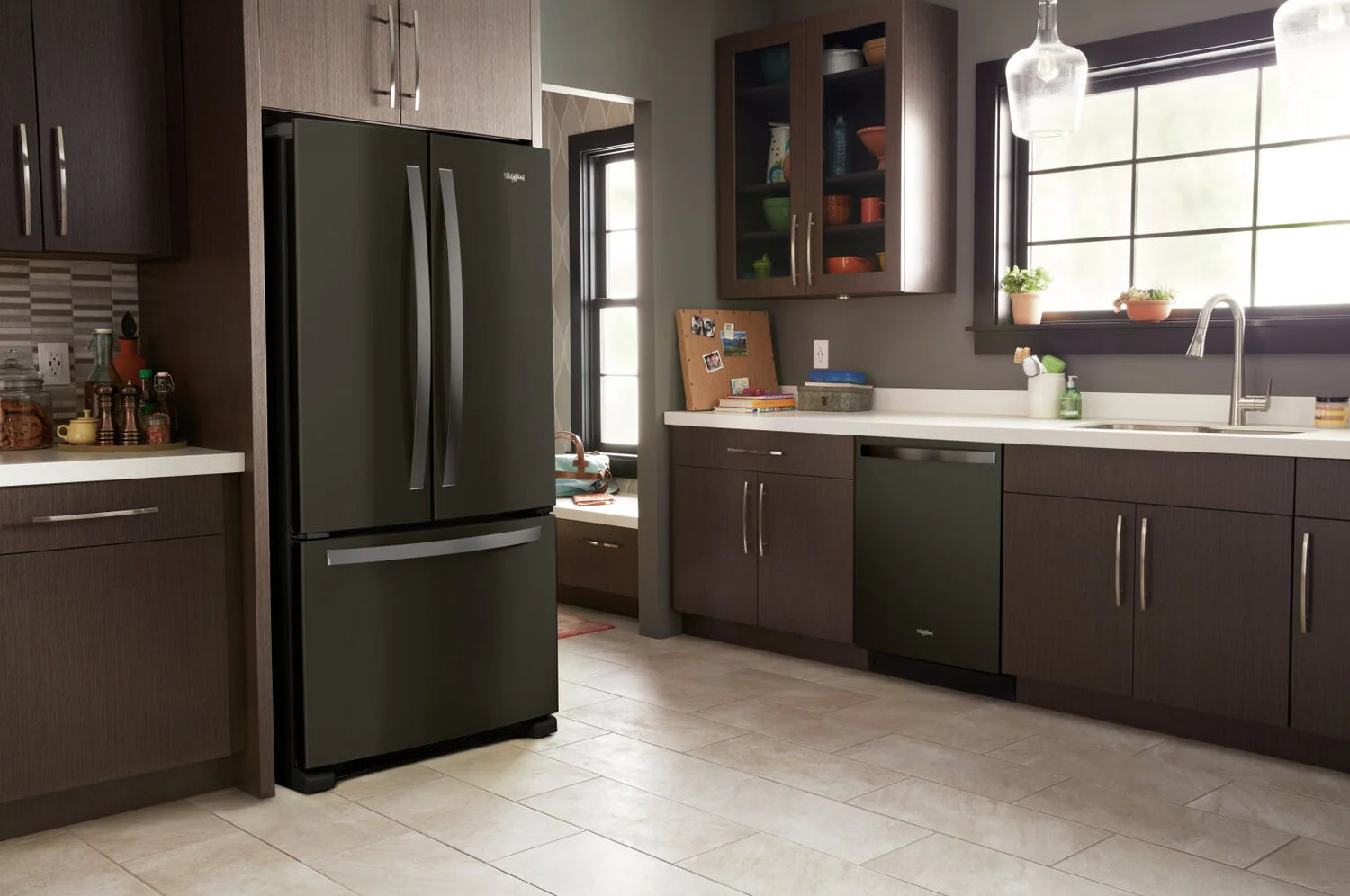 Réfrigérateur Whirlpool 33" 22,1 pi³ Portes Françaises Inox Anti-Traces WRFF5333PZ