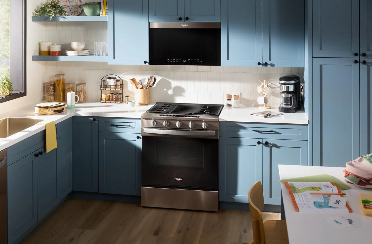 Cuisinière Whirlpool 30" 5 pi³ Gaz Air Fry Intelligente Inox Noir