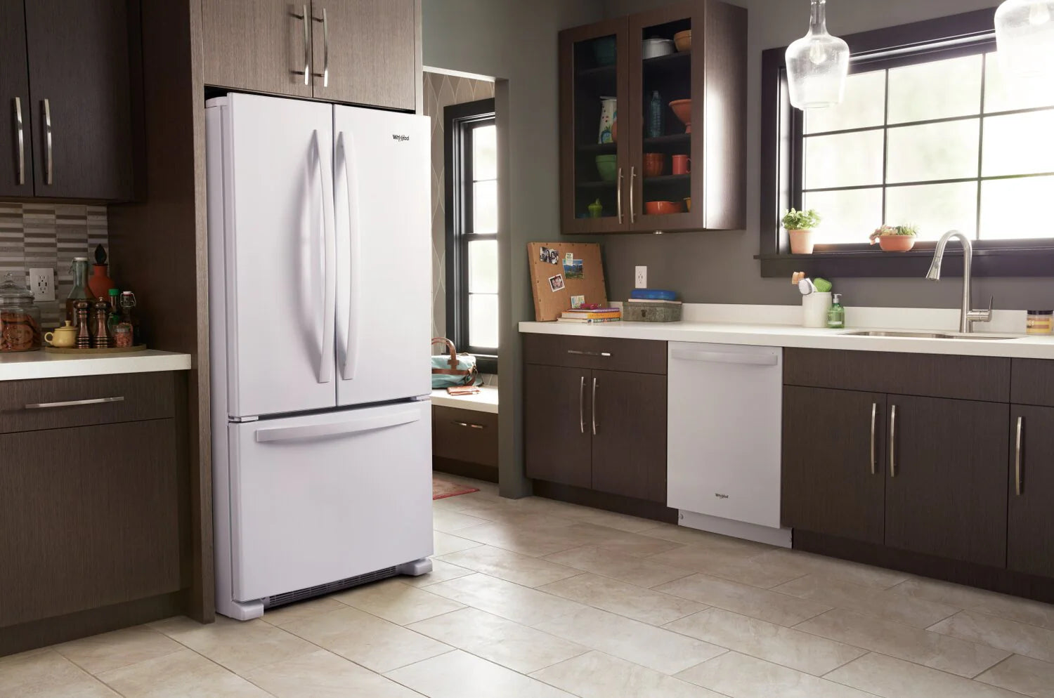 Réfrigérateur Whirlpool 33" 22,1 pi³ Portes Françaises Inox Anti-Traces WRFF5333PZ