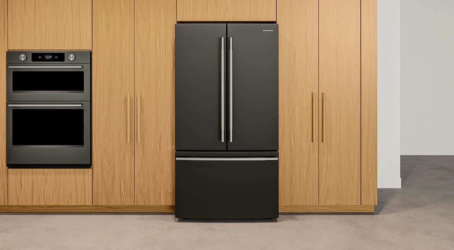 Réfrigérateur KitchenAid 36" 24 pi³ Portes Françaises Minerai Noir Prof. Comptoir KRFC236SBE