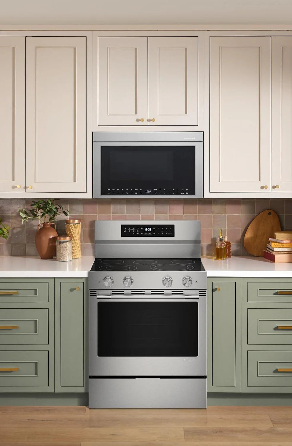 Cuisinière KitchenAid 5,3 pi³ Élec. Inox YKFES530SPS
