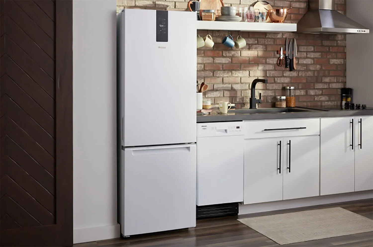 Réfrigérateur Whirlpool 13 pi³ Congélateur Bas 24" Blanc