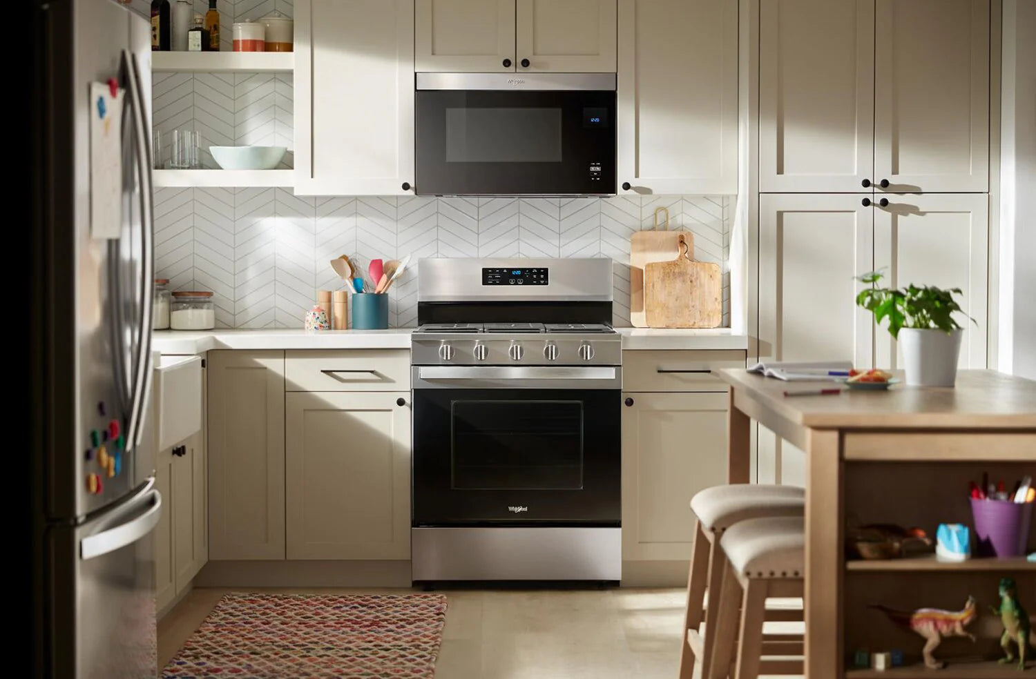 Cuisinière Whirlpool 30" 5 pi³ Gaz Air Fry Autonettoyante Inox Anti-traces WFGS5030RZ