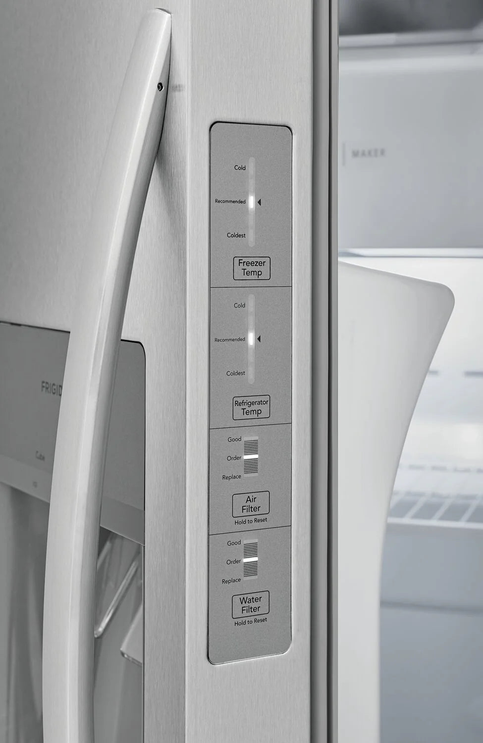 Frigidaire Réfrigérateur côte-à-côte de 33 po, 22,3 pi³ en acier inoxydable avec distributeur d'eau et de glaçons FRSS2323AS