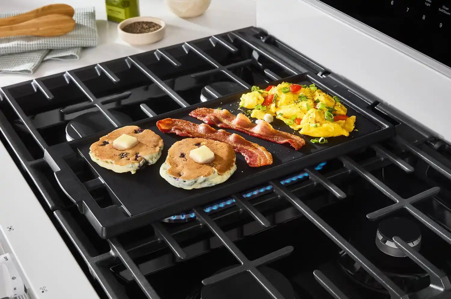 Cuisinière à gaz Whirlpool 5 pi³ Air Fry blanche WFGS7530RW