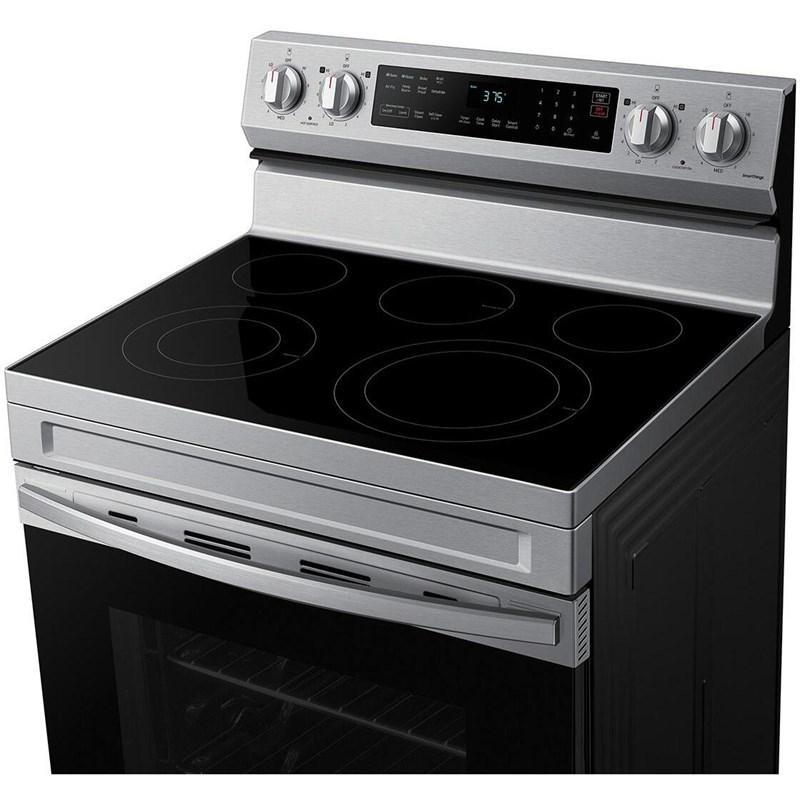 Cuisinière Électrique Autonome De 6,3 Pi³ À Convection Par Ventilateur Avec Wi-Fi Et Friture À Air En Acier Inoxydable *PRODUIT NEUF* Samsung ( NE63A6511SS )