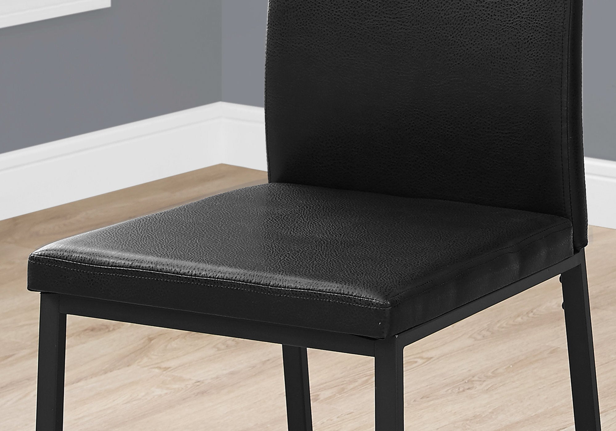 CHAISE DE SALLE A MANGER - 2PCS / 38"H / SIMILI-CUIR NOIR / NOIR