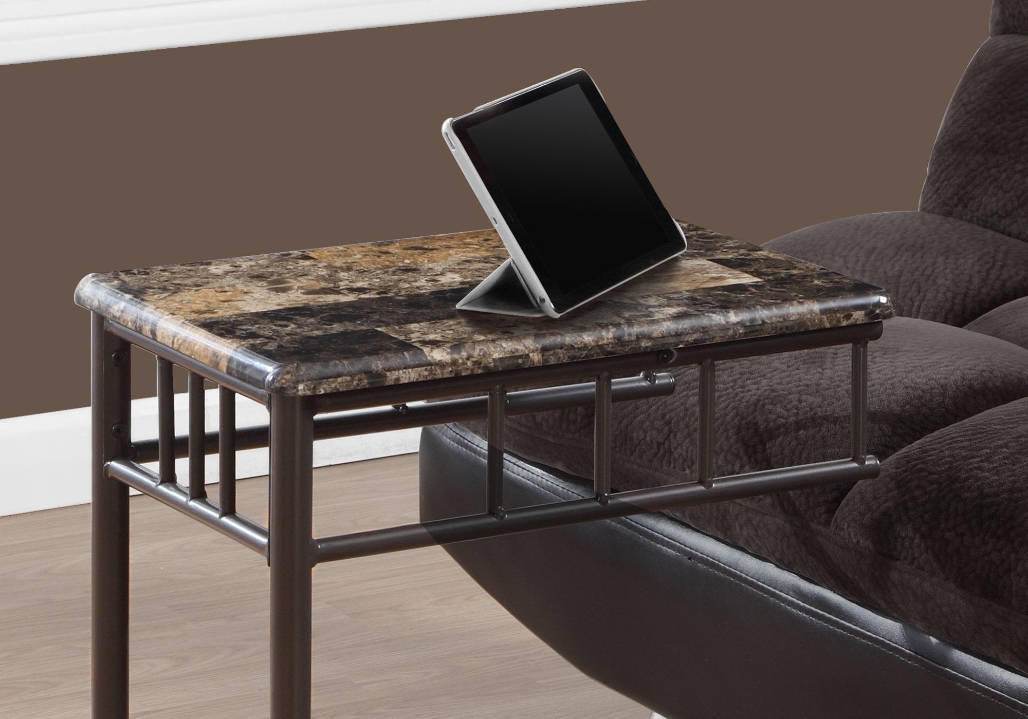 TABLE D'APPOINT - MARBRE ESPRESSO / MÉTAL BRONZE