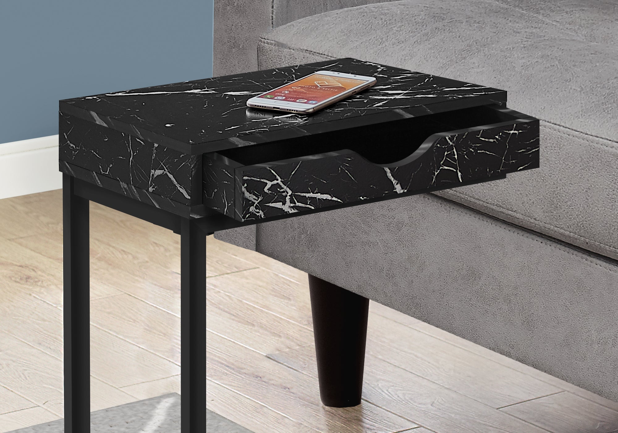 TABLE D'APPOINT - MARBRE NOIR / MÉTAL NOIR AVEC UN TIROIR