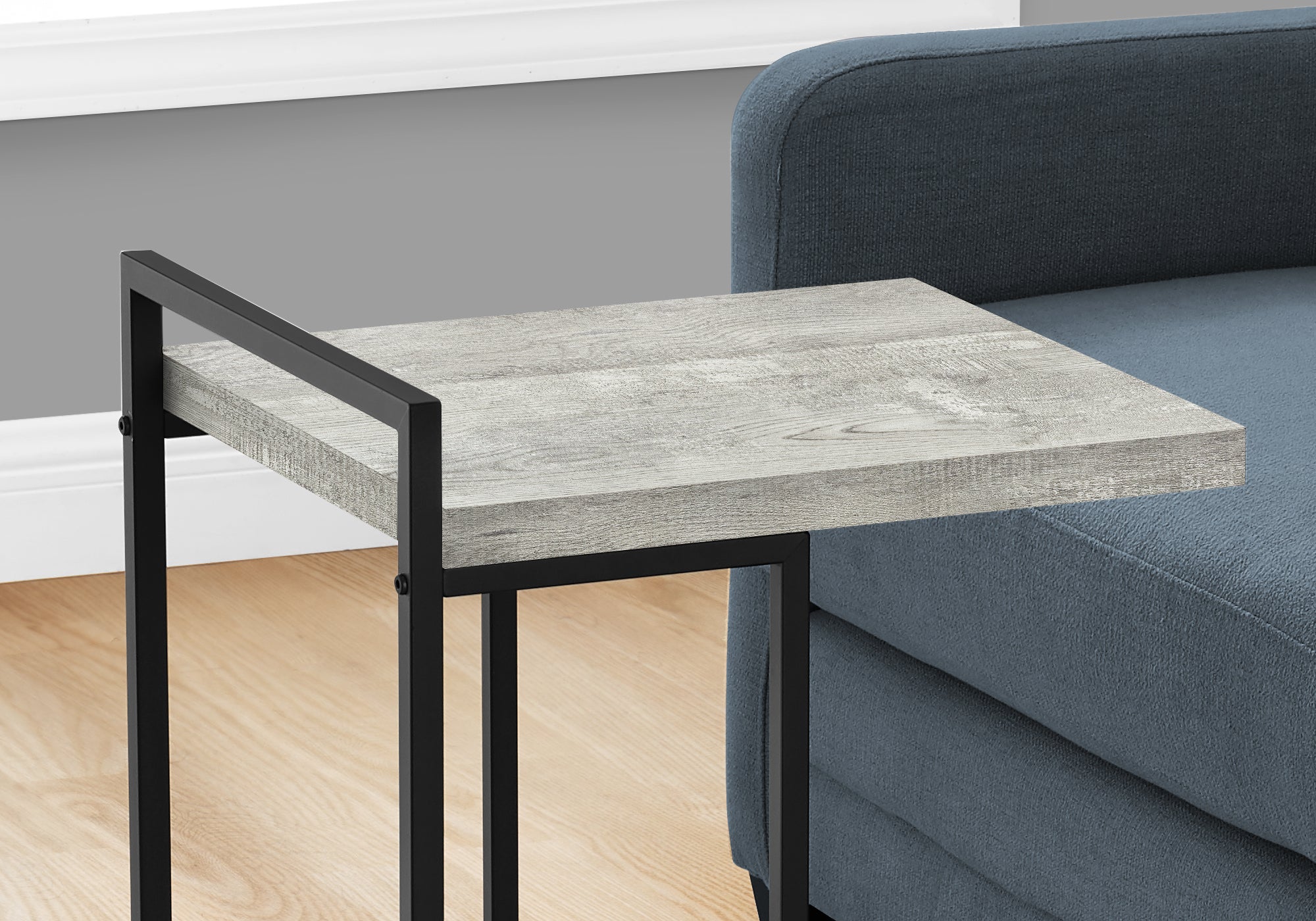 TABLE D'APPOINT - 25"H / BOIS DE RÉCUPÉRATION GRIS / MÉTAL NOIR