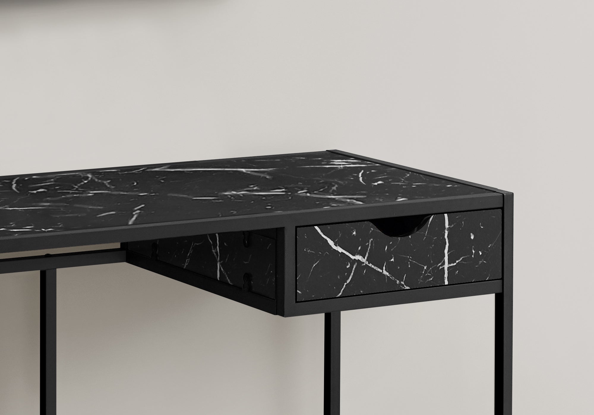 BUREAU D'ORDINATEUR - 42"L / ASPECT MARBRE NOIR / MÉTAL NOIR
