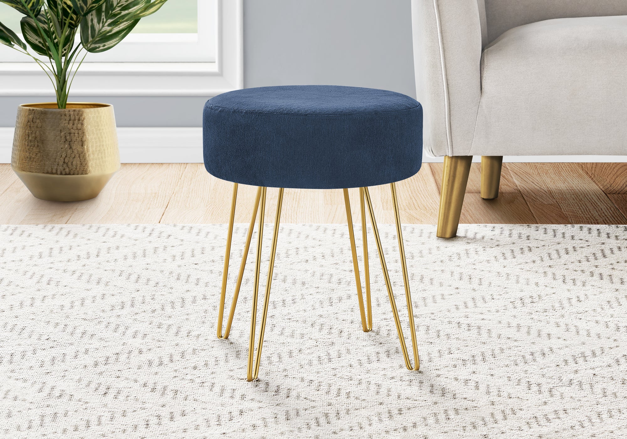 POUF - TISSU BLEU / PIEDS EN MÉTAL DORÉ