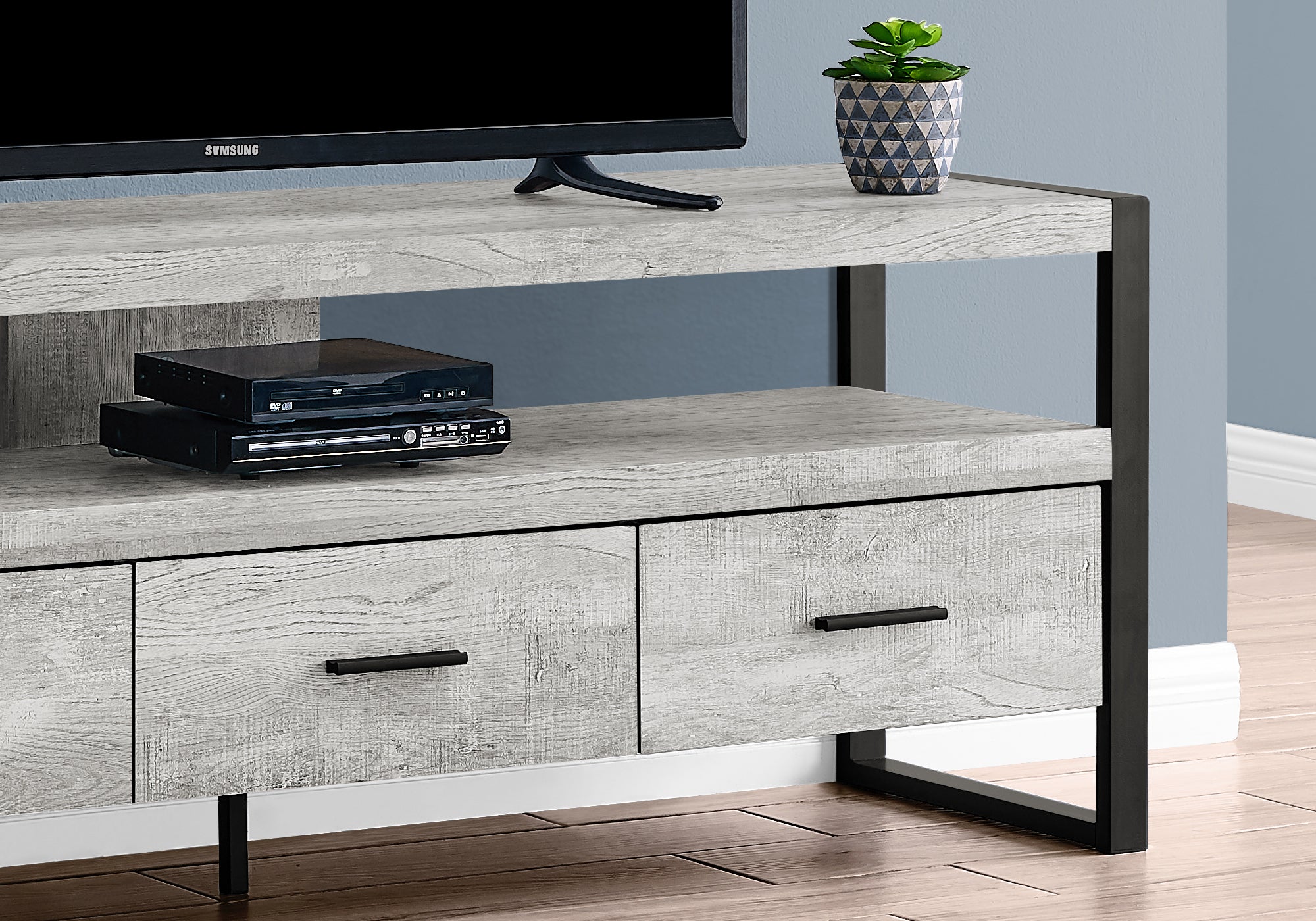 MEUBLE TV - 60"L / FAUX BOIS GRIS / 3 TIROIRS