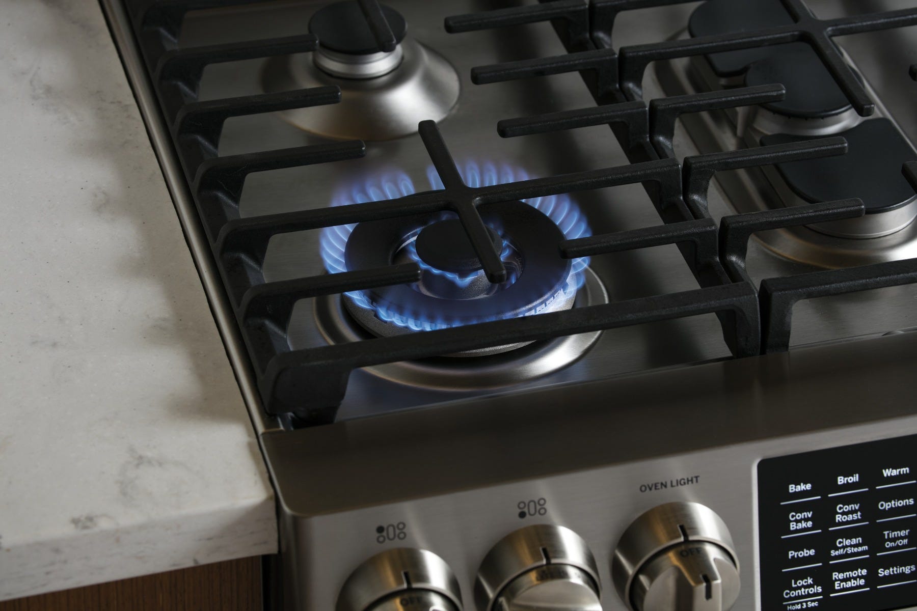 Cuisinière Au Gaz Bicombustible Encastrée De 30" / 5,6 Pi³ Avec Four À Convection En Acier Inoxydable GE PROFILE ( PC2S930SELSS )